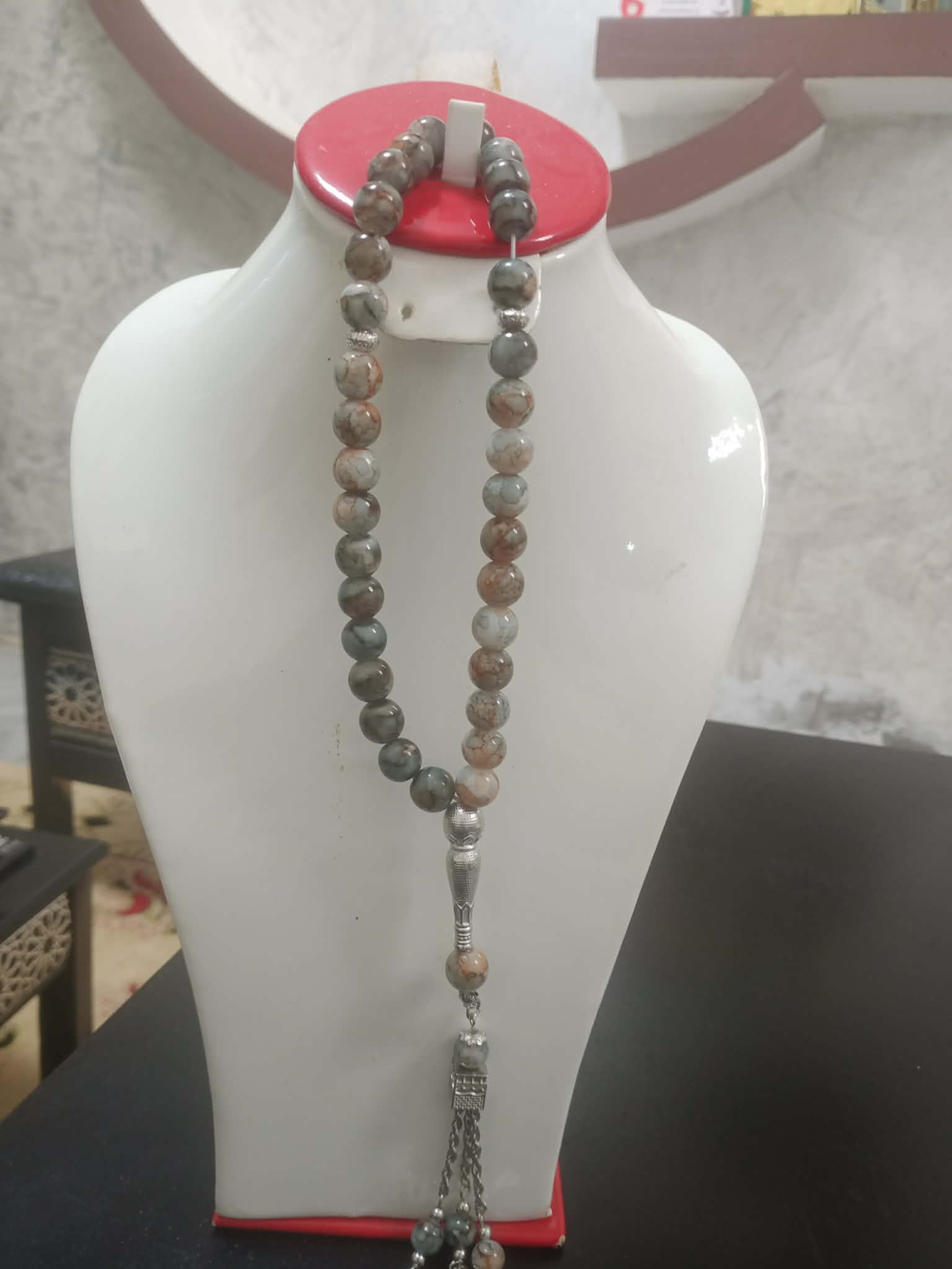 سبحة من أحجار عقيق طبيعي