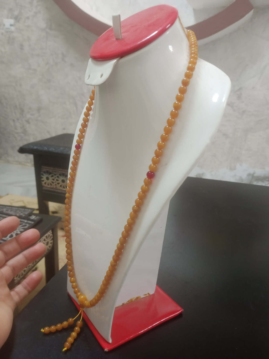 سبحة من كهرمان طبيعي